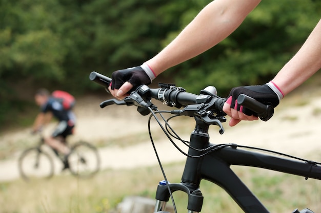Hidráulico, mecánico, V-Brake? Elige el mejor tipo de freno para tu  bicicleta – Pedalmoto Blog